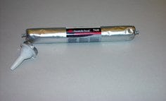 3M™ Polyurethane Adhesive Sealant 560, Black, 55 Gallon Open Head Drum
(50 Gallon Net)